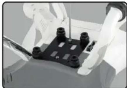 XciteRC Rocket 400 GPS - Montage der Kamerahalterung - 1