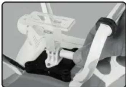 XciteRC Rocket 400 GPS - Montage der Kamerahalterung - 3