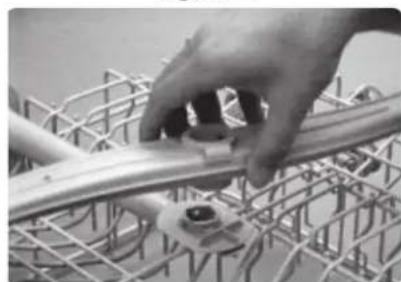 THERMADOR DWHD64CF - To remove the top spray arm: - 3
