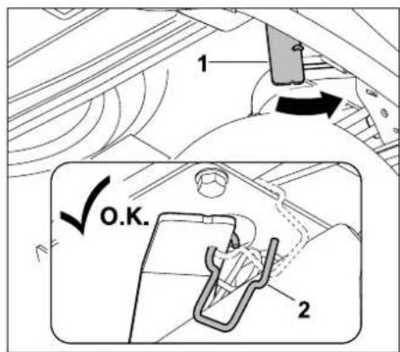 VIKING MT 5097 - Accrochage du plateau de coupe à l'arrière : - 3