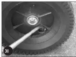Rover Pro Cut Mulch 'N Catch 61 - como lubricar los trinquetes de tracción - 3