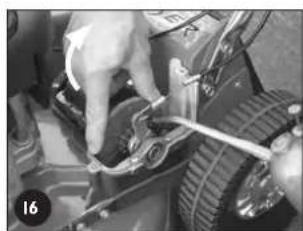 Rover Pro Cut Mulch 'N Catch 61 - Drive Chain Lubrication - 3