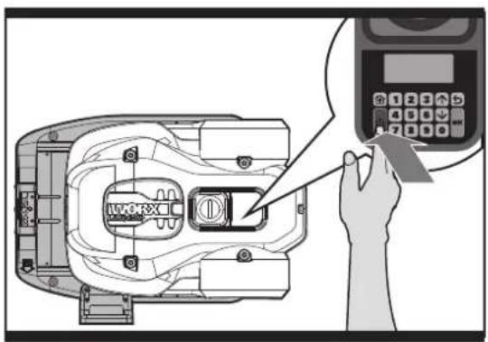 WORX WG795E - Pour charger manuellement la batterie sans brancher le cable périphérique à la base de recharge; - 2