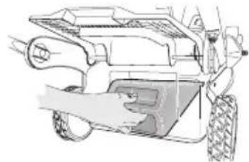 MCCULLOCH M53170AWRPX - Inserarea dispozitivului de mărunțire - 1
