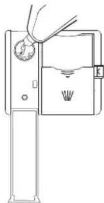 SAMSUNG DW80K5050UW - Remplissage du réservoir de produit de rincege - 5