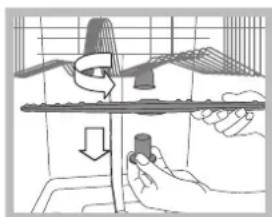 HOTPOINT-ARISTON LSFA+ 825 XHA - Cleaning the sprayer arms - 1