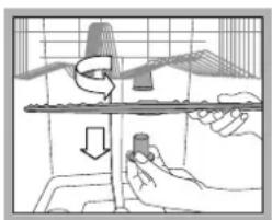 HOTPOINT-ARISTON LFSA+ 2174 A IX - Cleaning the sprayer arms - 1