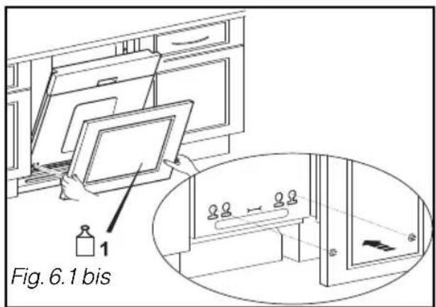 BRANDT VH916J - - MONTAGE VAN DEURPANEL (bekleding in 2 delen) - 1