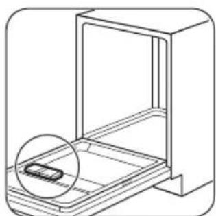 ZANKER KDI10002XB - Einfüllen von Reinigungsmittel - 1
