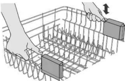 WHIRLPOOL WDF520PADM - Pour relever le panier avec le - 2