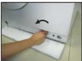 THOMSON WT 1407 E - De afvoerpomp reinigen - 2