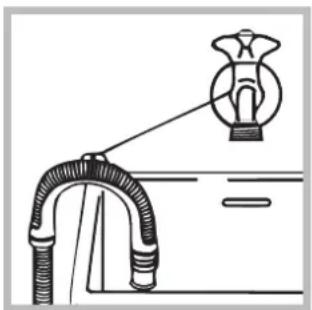 HOTPOINT-ARISTON Aqualtis AQ83F 49 EU - Raccordement du tuyau de vidange - 2