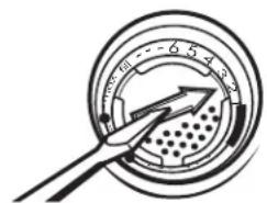 KITCHENAID KDFE204ESS - Verser l'agent de rinceage (le distributeur varie selon le modele) - 5