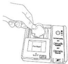 KITCHENAID KDFE204ESS - Verser le détergent - 2