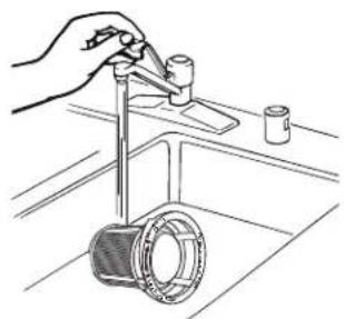 AMANA ADB1700ADW - Instructions de retrait du filtré - 3