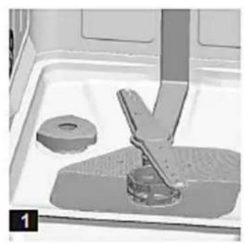 PKM DW12A++7 - Le bac à adoucisseur d'eau se trouve sous le panier inférieur. - 1