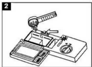 PKM DW126FI - FÜLLEN DES BEHÄLTERS - 2