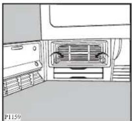 ZANUSSI ZTE 240 - Cleaning the condenser unit - 2