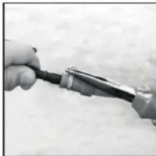 HOOVER DNH D813A1XS - Montare il Kit Come Indicato di Seguito: - 1