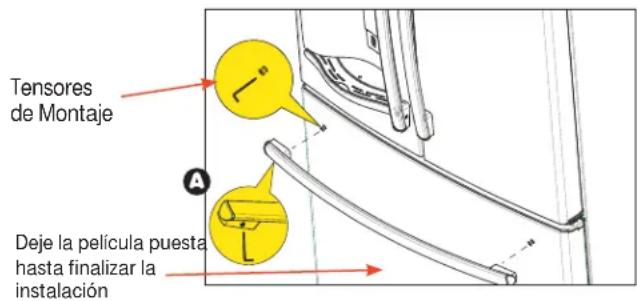 GE GFE29HSDSS - RETIRE LA MANIJA DE LA PUERTA DEL FREEZER - 1