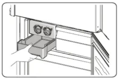 HISENSE RB468N4EC2 - Draaibaar ijsblokbakje - 2