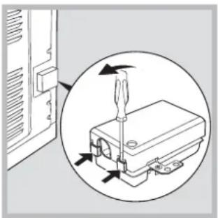 HOTPOINT CE6VP5 - Fitting the power supply cable - 1