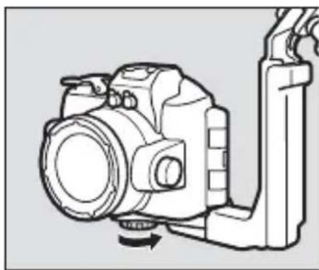 NIKON SBN10 - 拧紧锁定齿圈。 - 1