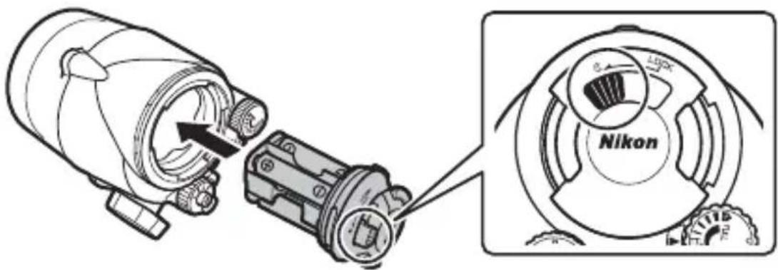 NIKON SBN10 - Setzen Sie den Batteriehalter wieder ein. - 1