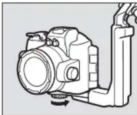 NIKON SBN10 - Tighten the lock screw. - 1