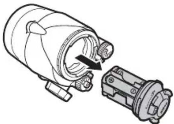 NIKON SBN10 - Clean the battery holder. - 1