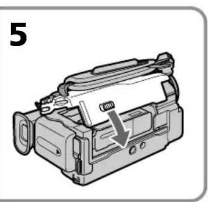 SONY DCRTRV40E - Schritt 3 Einlagen der Cassette - 3