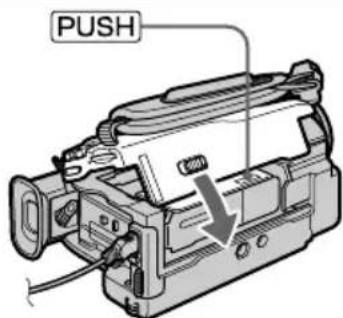 SONY DCRTRV40E - Mise en place d'une cassette (p. 33) - 4