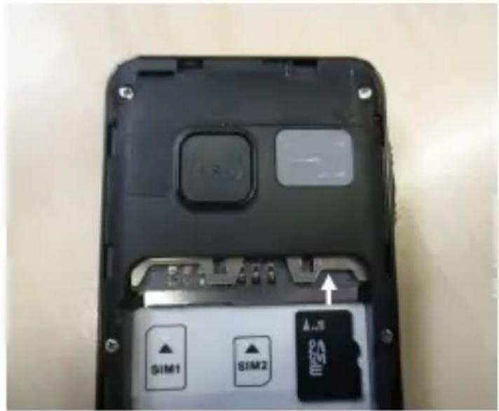 Simvalley XL947 - microSD-Karte einsetzen - 1