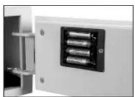 Sentry HL100ES - Instalacion de las baterias - 4