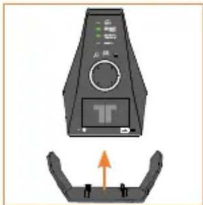 TRITTON Warhead 7.1 - INSERCION DEL SOPORTE PARA AURICULARS - 1