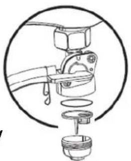 Texas Snow King 565 TG - Draining fuel sediment cup - 1