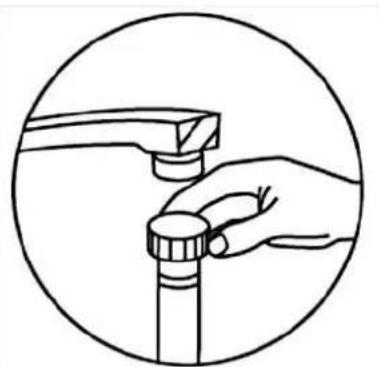 PKM DW97FI - Anschluss des Wasserzufuhrschlauchs - 1
