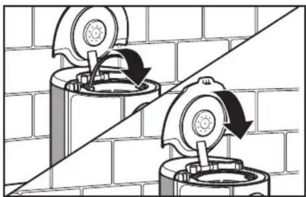 KITCHENAID KCM1202WH - Filling the brew basket with coffee - 4