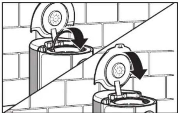 KITCHENAID KCM1202OB - Remplissage du panier à infusion avec du café Infusion du café - 4