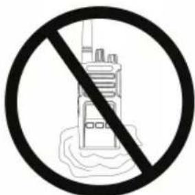 MOTOROLA XT420 - Beim Eintauchen des Funkgeräts in Wasser... - 3