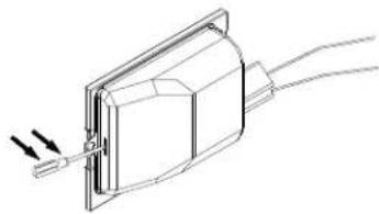 KITCHENAID 7300745A - Changing the Light Bulb - 4