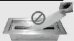 FireFriend DF6510 - Ajouter du bio ethanol dans la cheminée. - 1