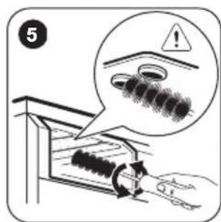ZANUSSI ZWF 1430 - Pulizia del contentatore del detersivo - 5