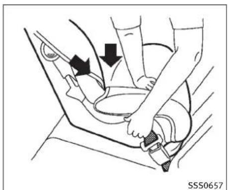 INFINITI FX50 (2011) - ATTENTION - 5