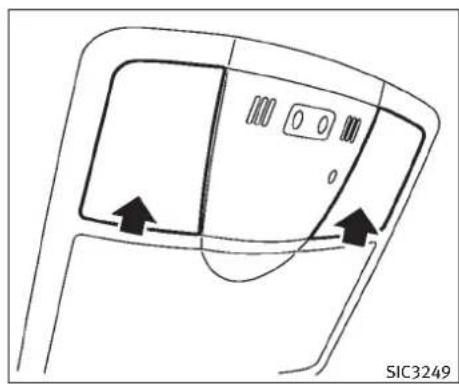 INFINITI FX50 (2011) - LUMIERESINTERIEURES - 2