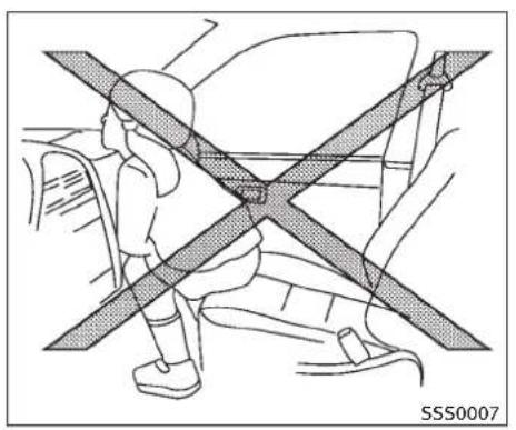INFINITI FX50 (2011) - ATTENTION - 1