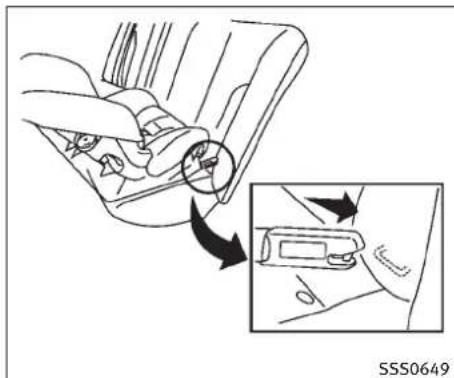 INFINITI FX50 (2011) - INSTALLATIOND'UNSYSTEMEVED RETENUEPOURENFANTSORIENTE VERSL'ARRIÈREENUTILISANT LATCH - 2