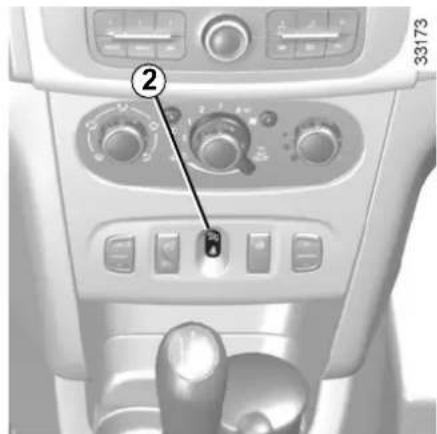 DACIA Logan MCV (2013) - Activation de l'airbag passager avant (suivant vehicule) - 1