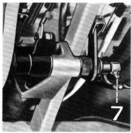 RENAULT R 1133 Caravelle (1966) - Lustrage - 9