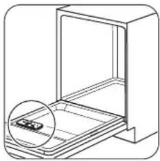 FAURE FDI15005XA - Remplissage du réservoir de sel regénérant - 7